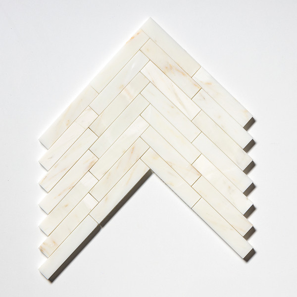 Calacatta Amber Honed Large Herringbone Marble Mosaic 12 7/8×8 9/16 Image