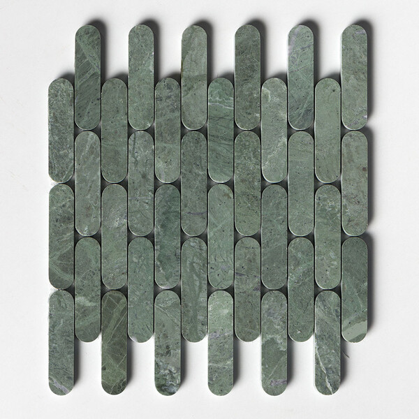 Mosaico de mármol Verde Tia Honed Pill de 12 x 12 pulgadas