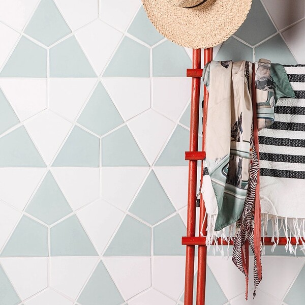 Jules Glossy Diamante Ceramic Tile 6×6 (DC00254)