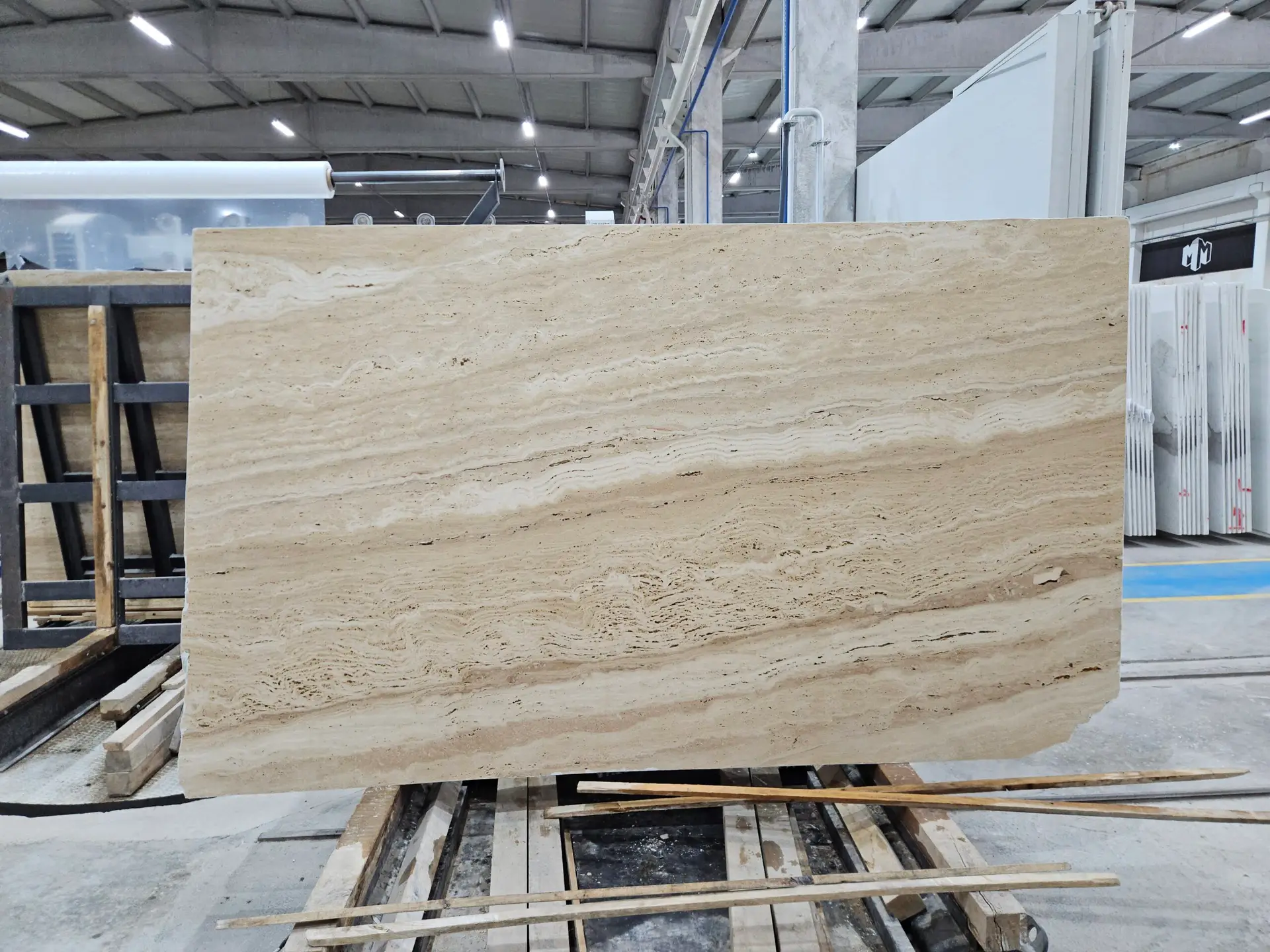 Ivory Honed Slab 3442